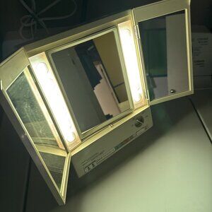 Vintage Clairol True To Light VIII Lighted Makeup‎ Cosmetic Trifold Mirror LM-8C